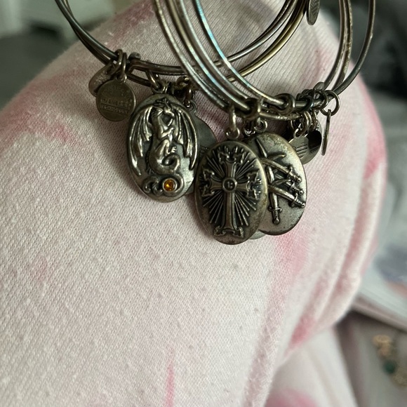 Alex and Ani bracelets they are 7 used few times only needs cleaning - Picture 4 of 7